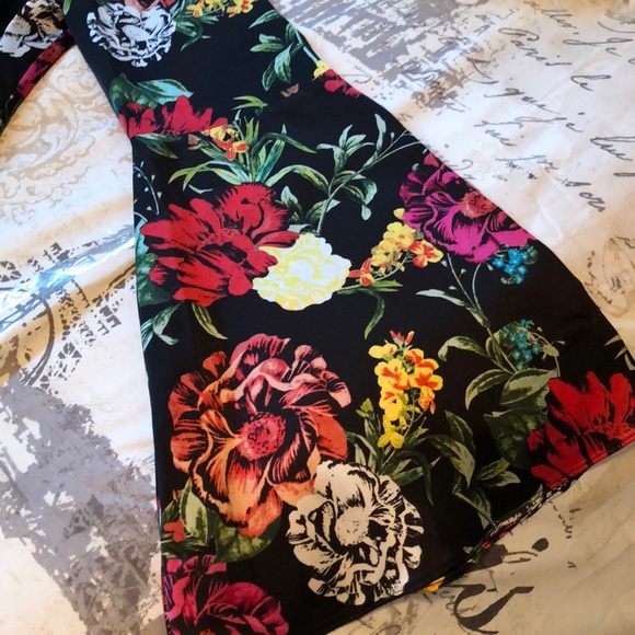 Blouse - Picture 3 of 4